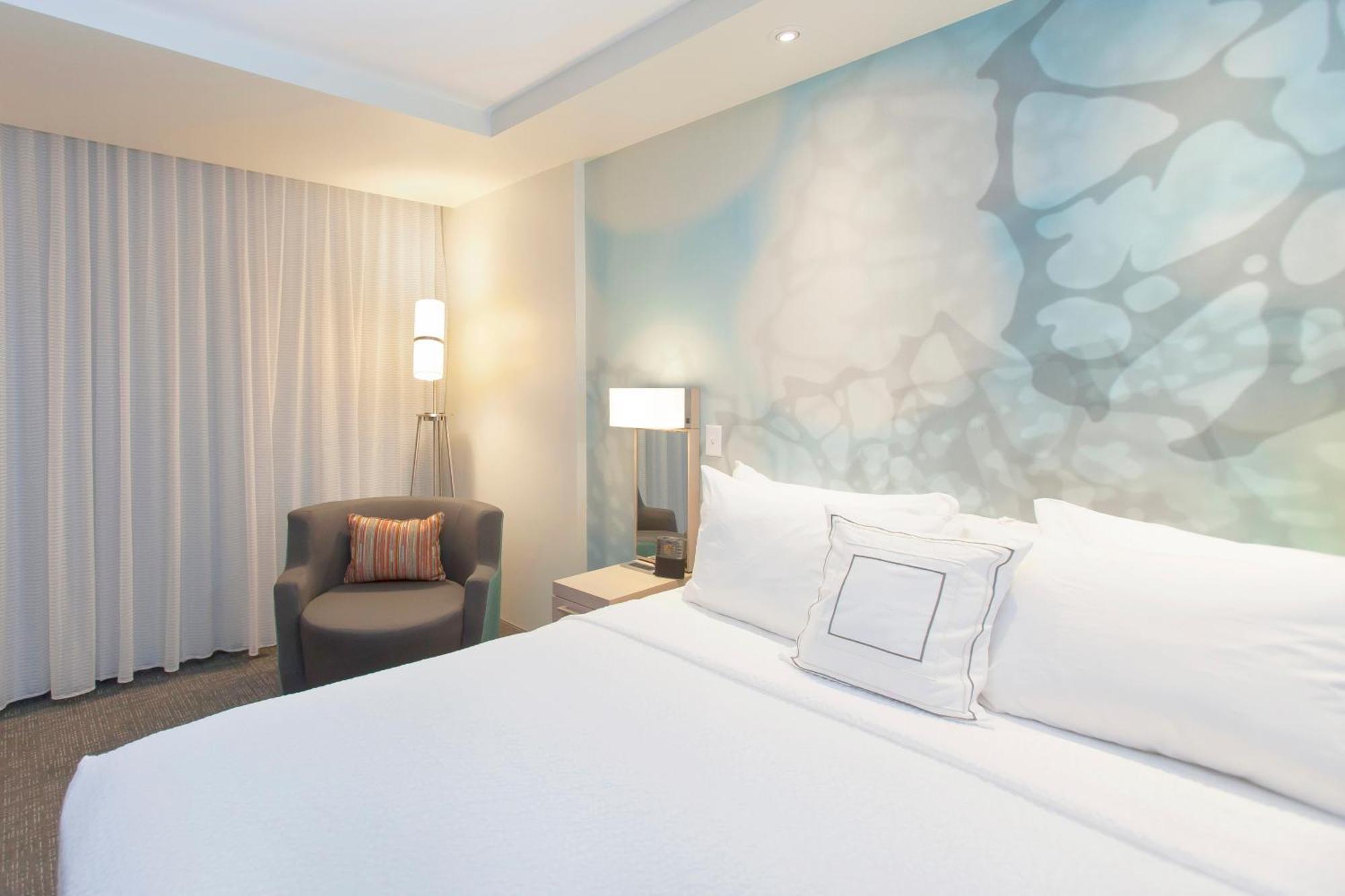 Courtyard By Marriott Houston City Place Спринг Екстериор снимка