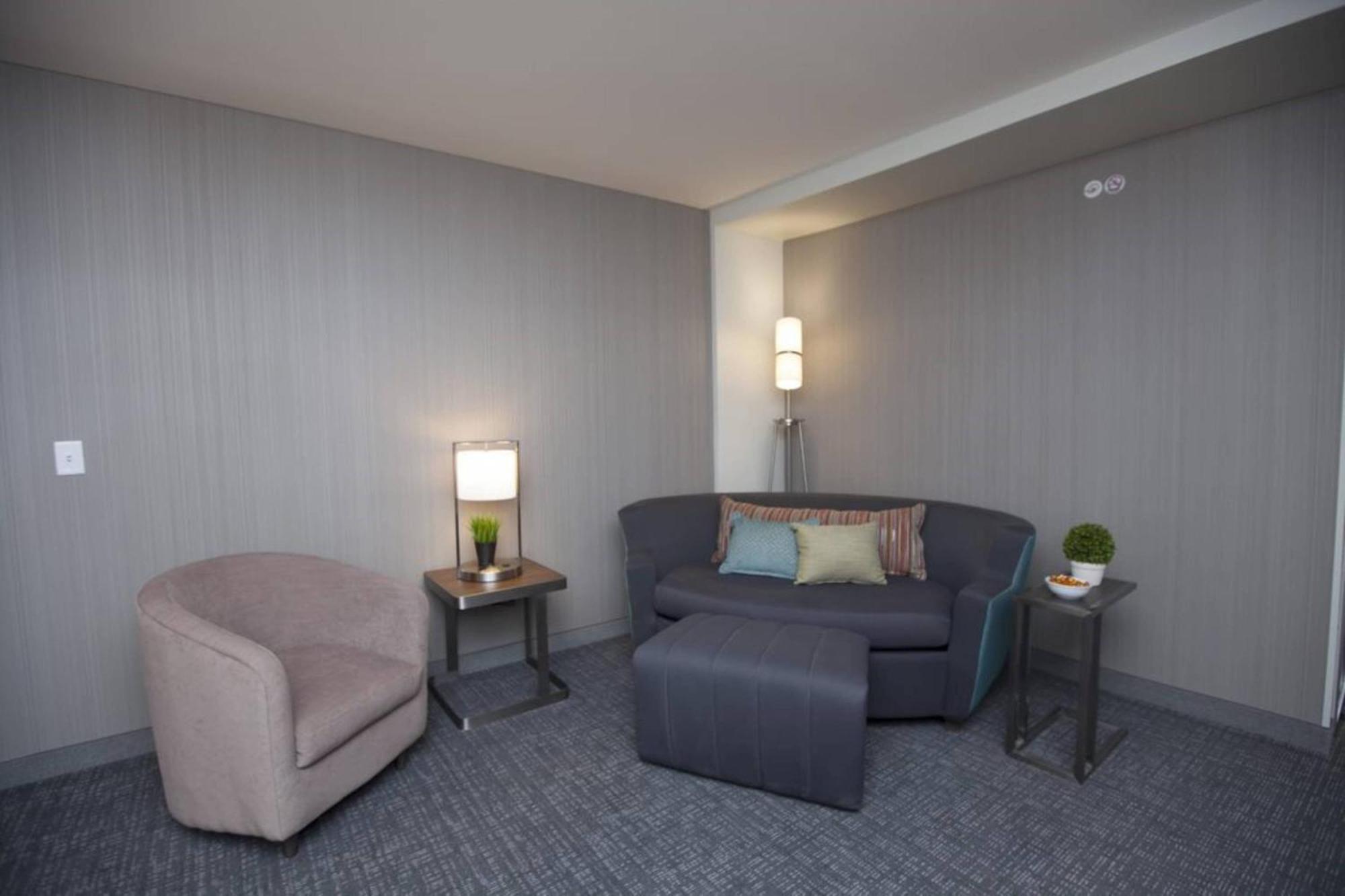 Courtyard By Marriott Houston City Place Спринг Екстериор снимка