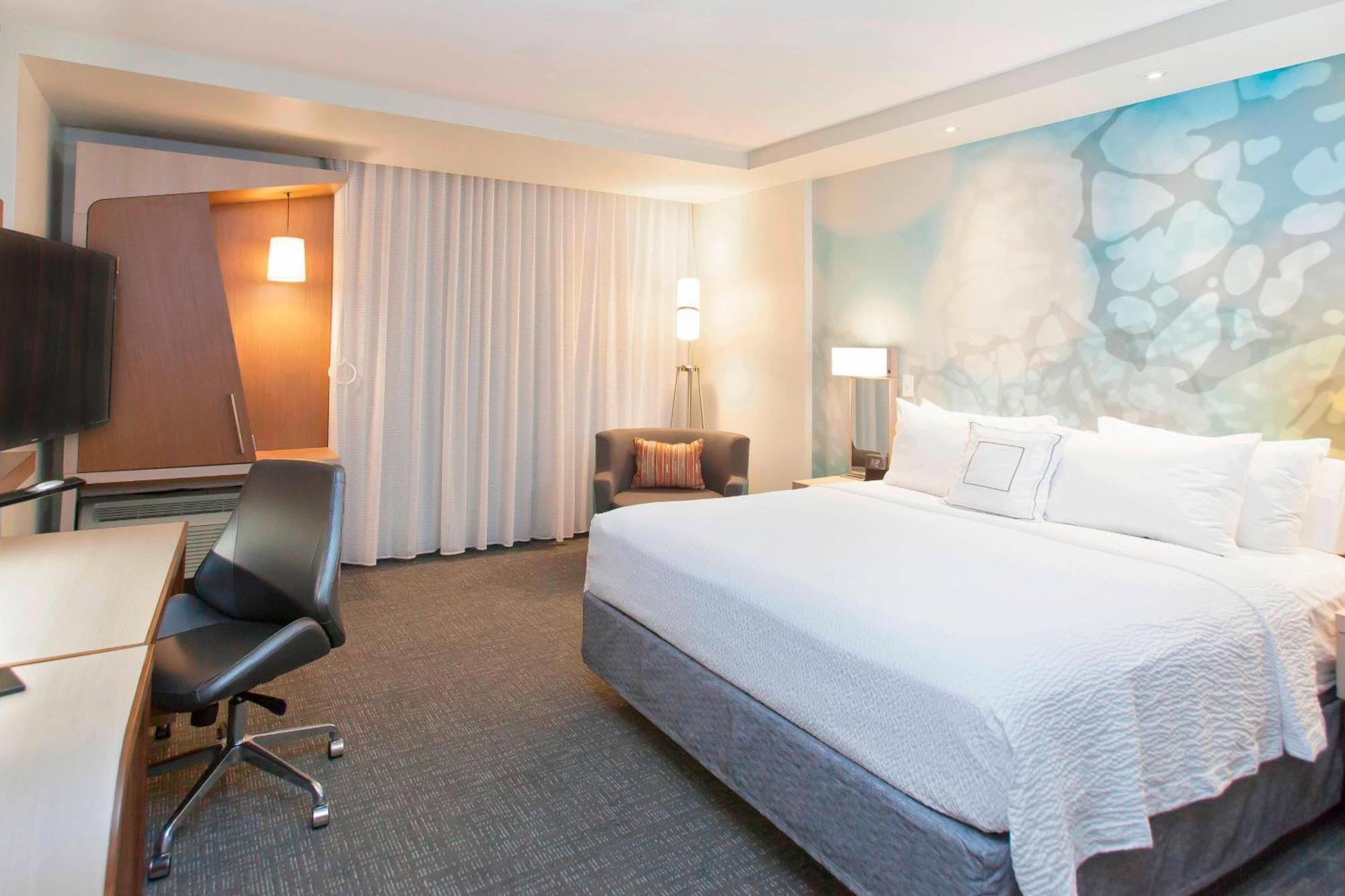 Courtyard By Marriott Houston City Place Спринг Екстериор снимка