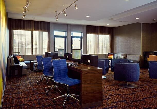 Courtyard By Marriott Houston City Place Спринг Екстериор снимка